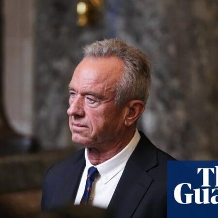 US health officials appear to shy away from anti-vaccine talk ahead of midterms