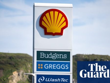 UK inflation rises to 3.3% amid soaring fuel prices driven by Iran war