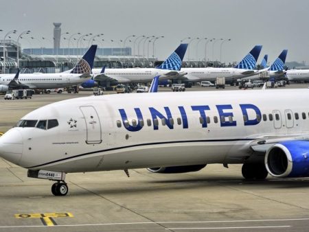 United Airlines considering raising fares amid jet fuel price surge