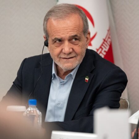 Iranian president leaves door open to diplomacy in open letter to US