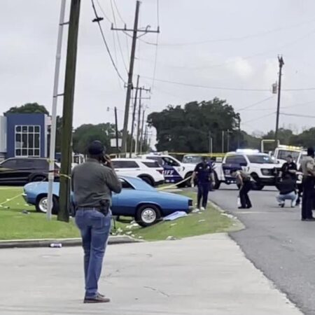 More than 20 people injured after driver crashes into crowd at Louisiana parade