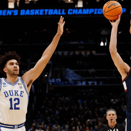 Alex Karaban Odds, Picks & Predictions for UConn vs Illinois: March Madness Final Four