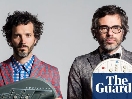 Hit New Zealand comedy duo Flight of the Conchords reunion gigs sell out in minutes