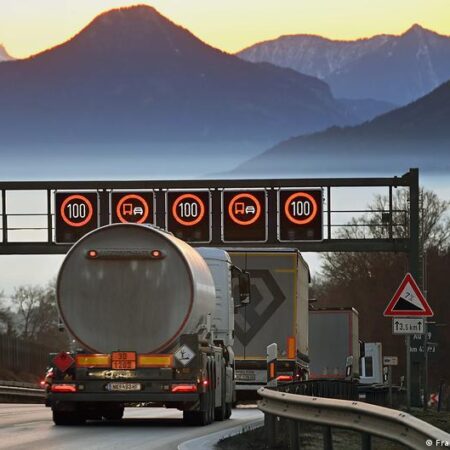 Germany news: Economist suggests autobahn speed limit amid Iran-enduced fuel price spike