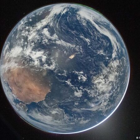 Artemis II passes halfway point to Moon, sends Earth photos