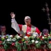 Pope’s Easter message: Leaders must choose peace over war