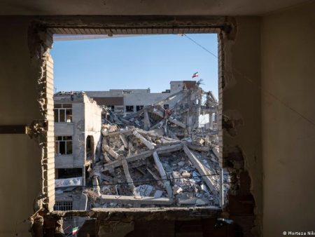 Iran war: US, Iranian leaders trade accusations of ceasefire violations, more talks scheduled for next week. Follow DW for more