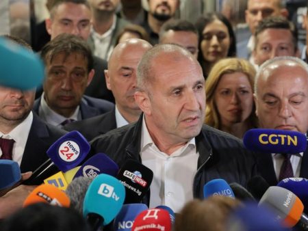 Bulgaria: Pro-Russia Rumen Radev on course to win election