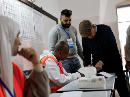 Palestinians vote in municipal elections in Gaza, West Bank