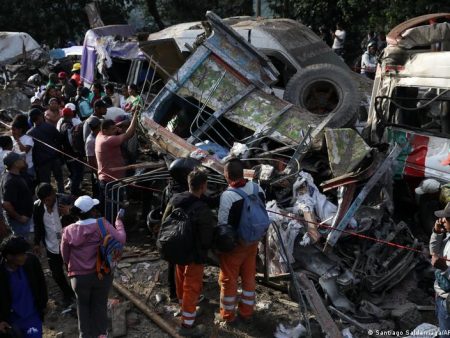 Colombia highway bomb attack kills 14