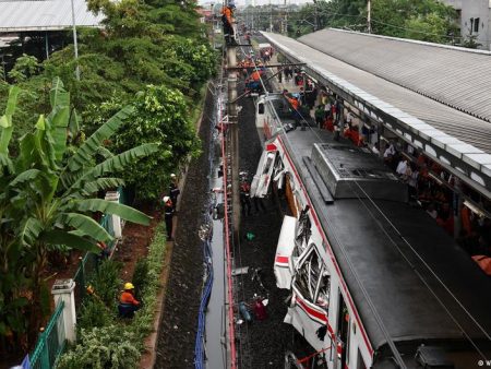 Indonesia: Many killed in train collision near Jakarta