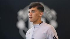 Man Utd’s Lacey, 18, knocking at first-team door