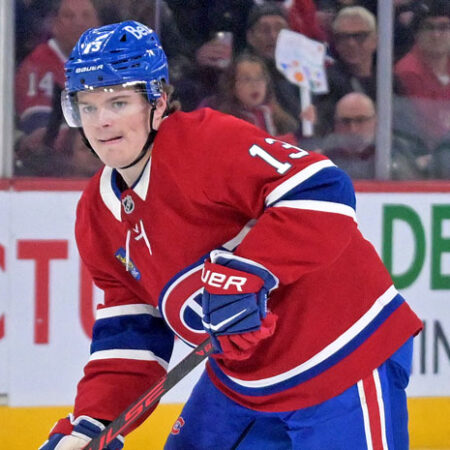 Lightning vs Canadiens Prediction, Picks & Odds for Tonight’s NHL Game