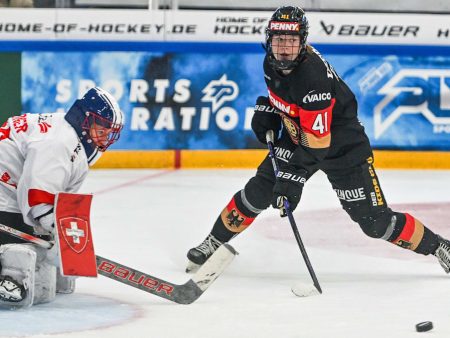 DEB-Frauen feiern souveränen Sieg gegen die Schweiz