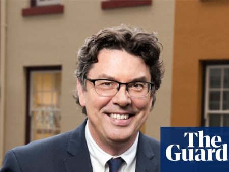 Friends and former colleagues of James Valentine mourn death of much-loved ABC Sydney radio presenter