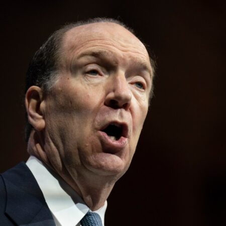 Former World Bank chief says Iran economy collapsing into ‘barter system’ amid conflict