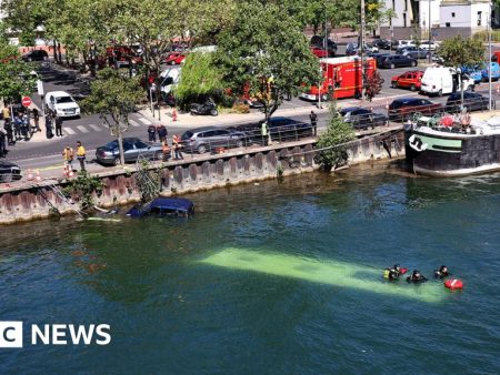Trainee driver crashes bus into River Seine