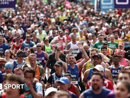 Charity U-turn on banned choir at London Marathon