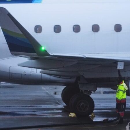 When could jet fuel supply run low for the US?