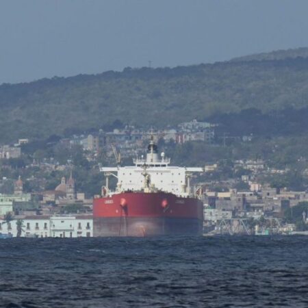 Democrats warn of dire humanitarian crisis in Cuba under Trump’s blockade 