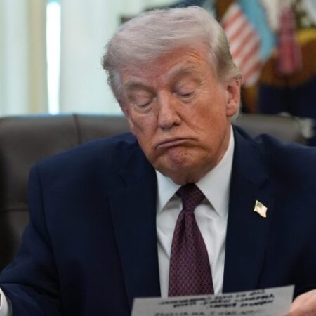 Trump economic approval tanks