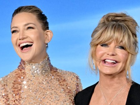 Goldie Hawn & Kate Hudson Have “Thought A Lot About” Making A Movie Together: “Never Say Never”
