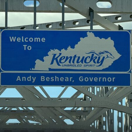 Kentucky Lawmakers Pass Complex Gambling Bill, Cut National Prediction Market Ban for Licensed Sportsbooks