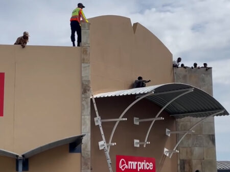 Escaped prisoner hides on shopping centre roof in Namibia