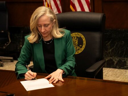 Virginia Gov. Spanberger Vetoes Bills Legalizing Skill Games, Approving Fairfax County Casino