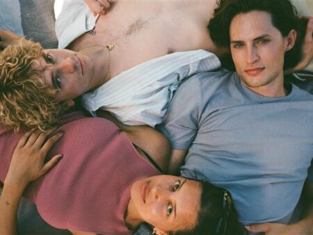 ‘The Trio’ First-Look Clip Teases Seductive SkyShowtime Swedish Original (Exclusive)