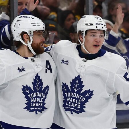 Maple Leafs vs Sharks Prediction, Picks & Odds for Tonight’s NHL Game