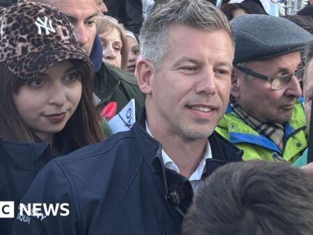 Final push for votes as challenger to Hungary’s Orbán scents victory