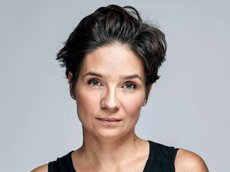 Focus Features Dates Agnieszka Smoczyńska’s AI-Themed Sci-Fi Thriller ‘Hot Spot’