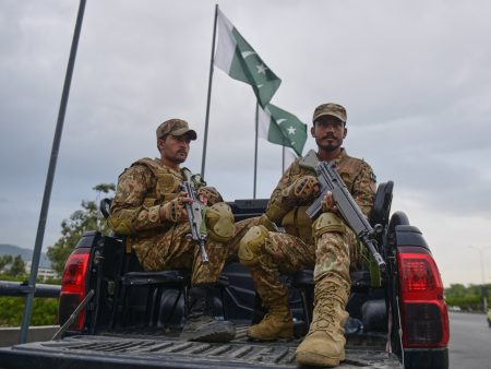 Ceasefire at risk as Pakistan and Afghanistan report cross-border attacks