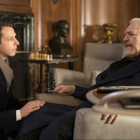 Brian Cox Says Jeremy Strong “Begged Me To Stop” Discussing His Method Acting: “He’s A Wonderful Actor”