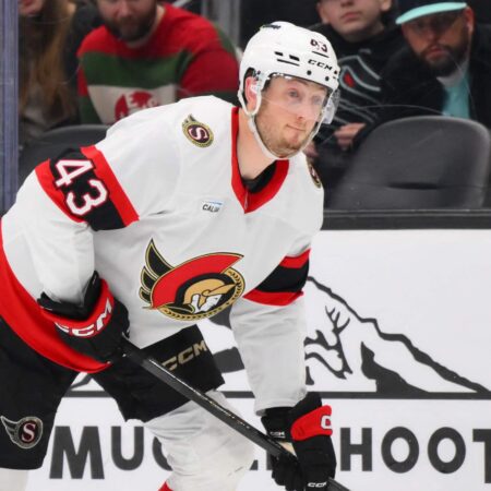 Sabres vs Senators Prediction, Picks & Odds for Tonight’s NHL Game