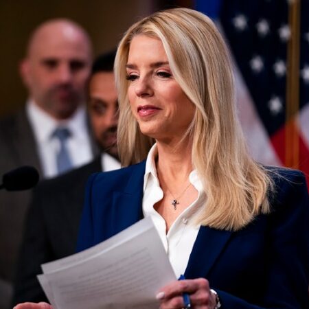 Swalwell says Bondi didn’t tip him off on report