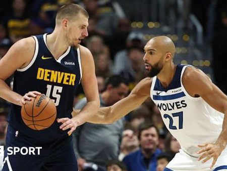 Jokic’s triple-double draws Denver into contention