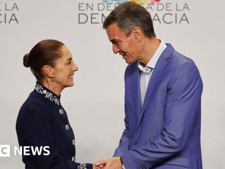 Mexico’s Sheinbaum denies ‘diplomatic crisis’ with Spain after conquest row