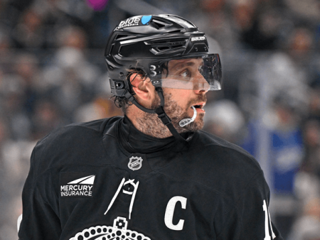 Kings vs Kraken Prediction, Picks & Odds for Tonight’s NHL Game