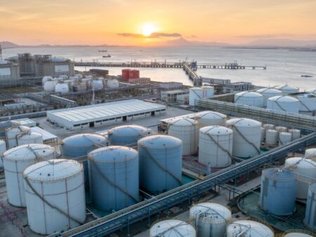 Give all UK households a set amount of subsidised energy, says thinktank