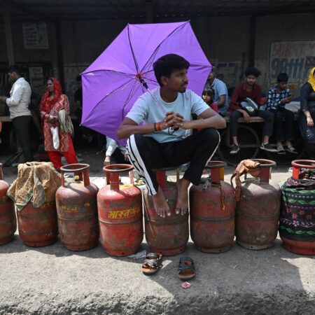 Oil shock triggers global price spikes as Iran war drags on