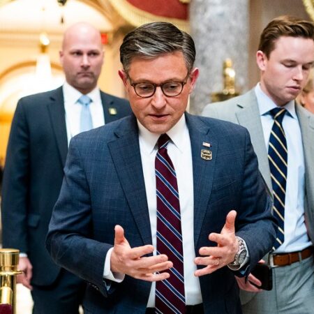 House Republicans seek to fund ICE before passing Senate DHS bill, complicating plan to end shutdown