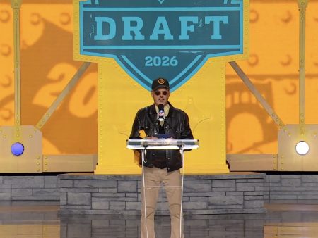 Michael Keaton Returns to Hometown Pittsburgh to Announce Steelers’ NFL Draft Pick