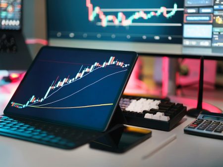 Polymarket’s $15 Billion Valuation: Disruptor or Overvalued Hype?