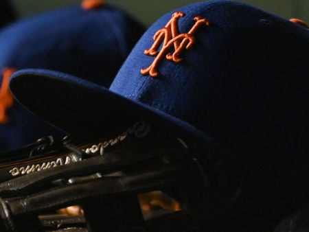 Mets put struggling Polanco on IL with sore wrist