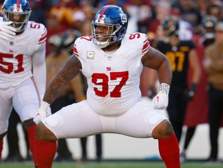 Sources: Giants flip Lawrence for Bengals’ pick