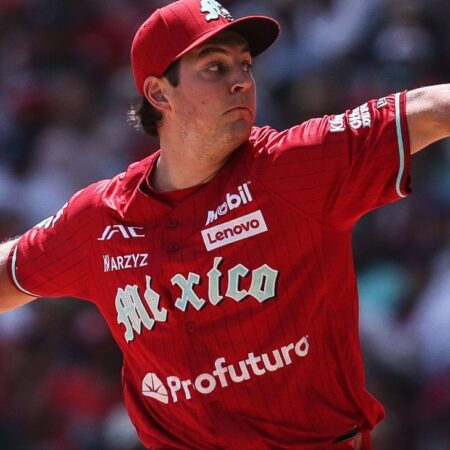 Bauer returns to U.S. with minor league Ducks