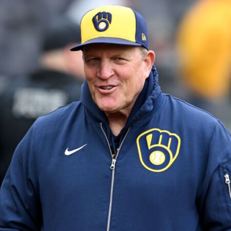 Brewers’ ‘rally tortoise’ replaces pocket pancakes