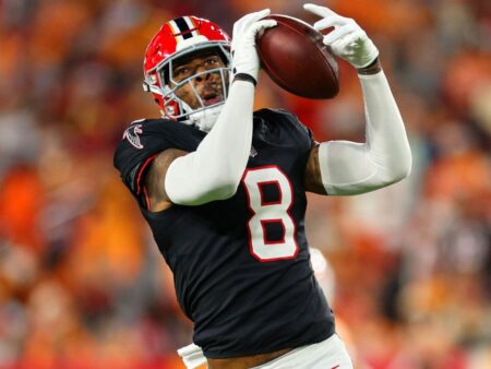 Pitts signing tag, reports to Falcons’ workouts